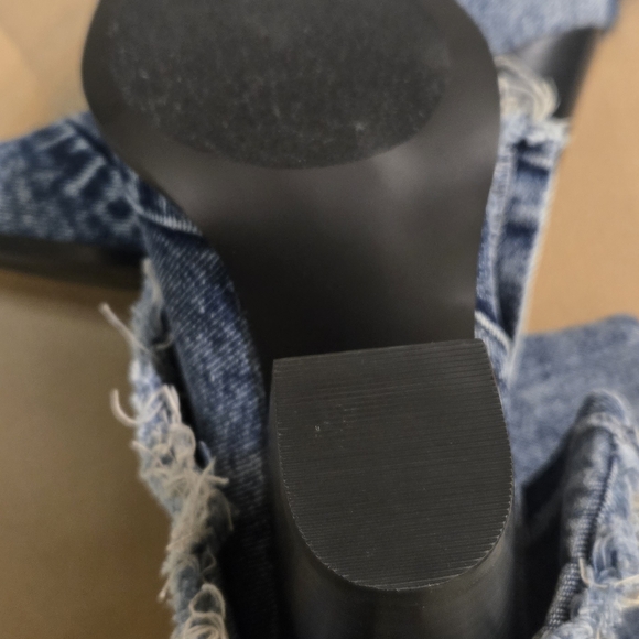 Steve Madden Acid-Wash Denim Pointed Heeled Boots with Frayed Cuff - Picture 3 of 5